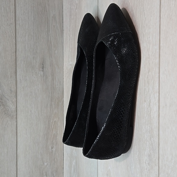Vionic Women Caballo Elegant Black The Pointed Toe Flats Shoes Sz 8.5 - Picture 2 of 13